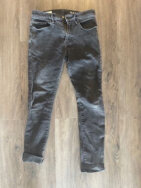 GAP Men's Skinny Jeans in Washed Black